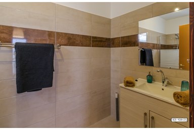 אל פאטיו אירוח במדבר - בר ועדן