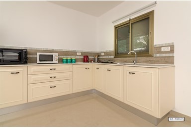 אל פאטיו אירוח במדבר - בר ועדן