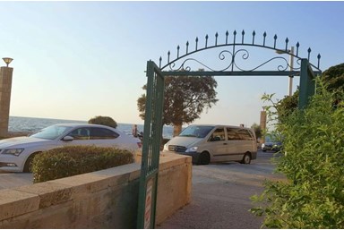 סמדר על הים - מרפסת מול הים