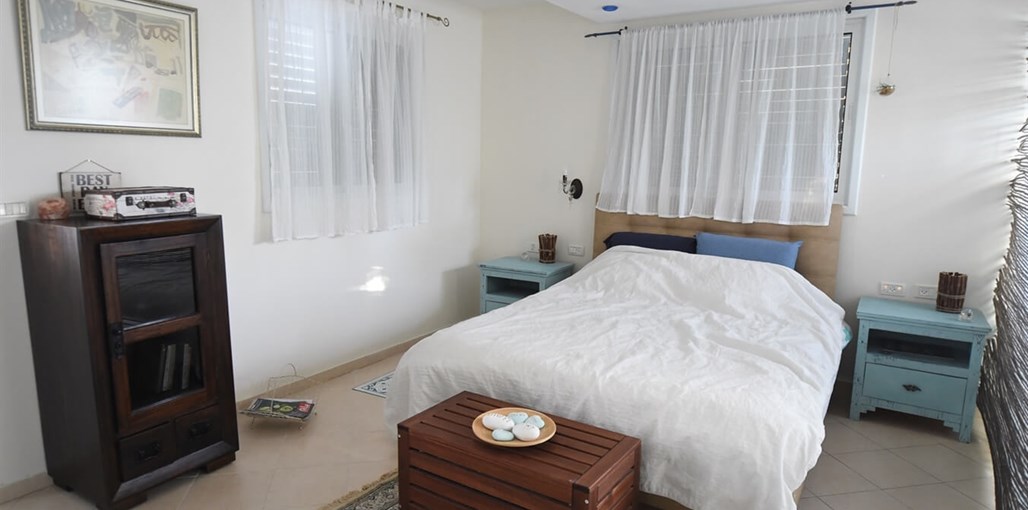 נאורייתא אמרלד (7).JPG