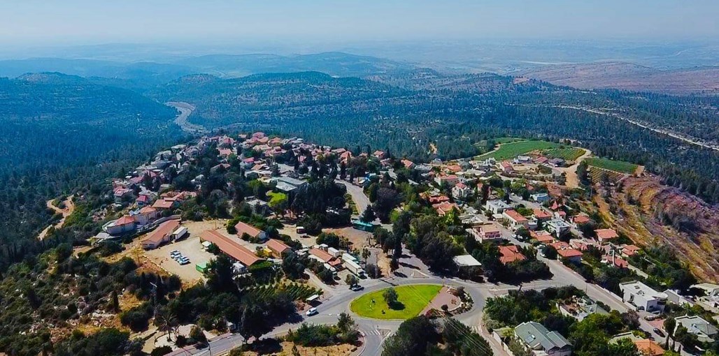 פסגת שורש פסגת שורש 1.6 (5).jpeg