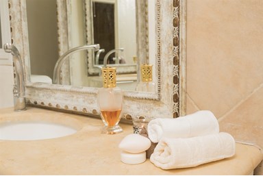 סוויט הום - Sweet Home