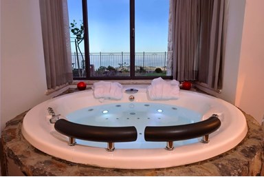 קאמי - סוויטות בוטיק - הרמוניה HARMONY