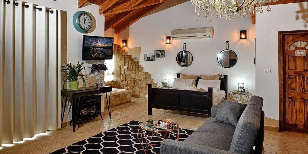 מול המצודה הסוויטות (4).jpg