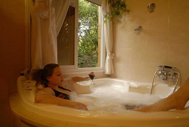 קמפינג משק חפר באבירים