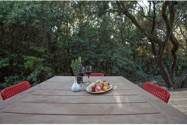 קמפינג משק חפר באבירים - בקתת מקום בלב