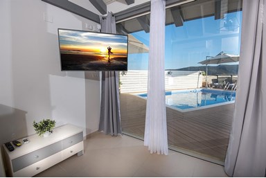 סוויטת נטלי - בריכה פרטית לסוויטה