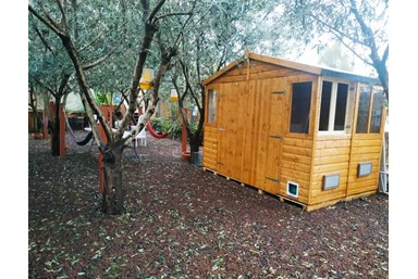 אורחן המצוק - החדרים