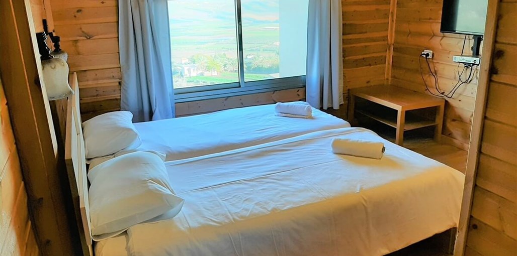 צימר שיר לכנרת - סמדר סוויטת כנרת (1).jpg