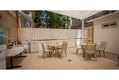 הוטל גארדן 68 TLV - החדרים