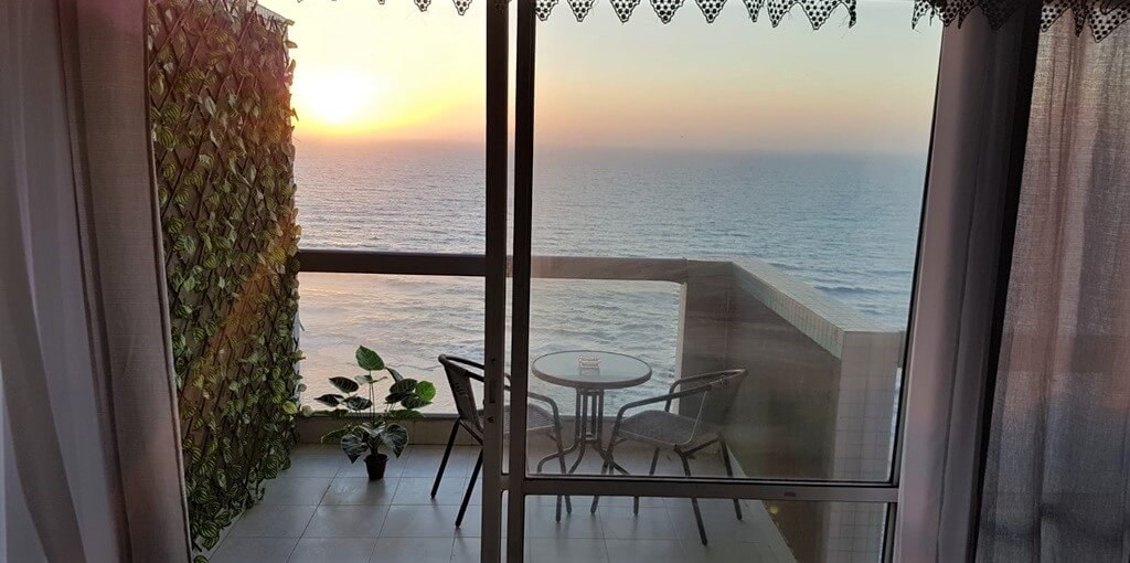 פינה חמה על הים פינה חמה על הים (13).jpg