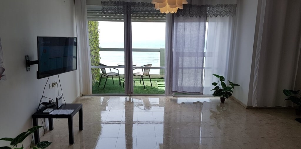 פינה חמה על הים פינה חמה על הים (25).jpg