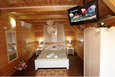 בקתות קסם בלבן - הבקתות