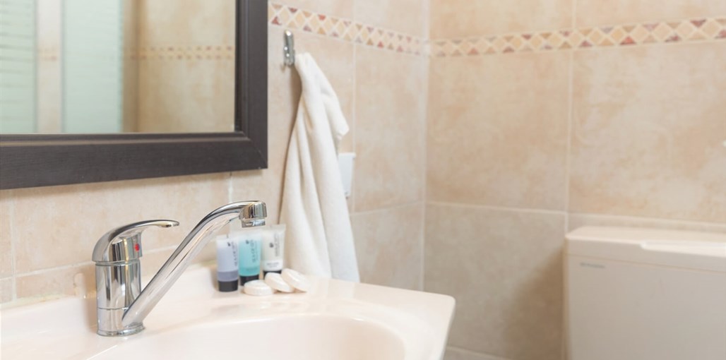 מלון המושבה יחידה משפחתית מונגש  (3).jpg