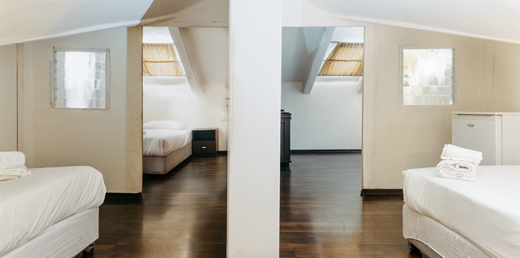 מלון המושבה פנטהאוז עליית גג (5).jpg