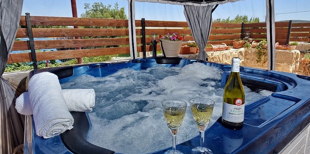 בקתה בשמורה סוויטת אבן (4).jpg