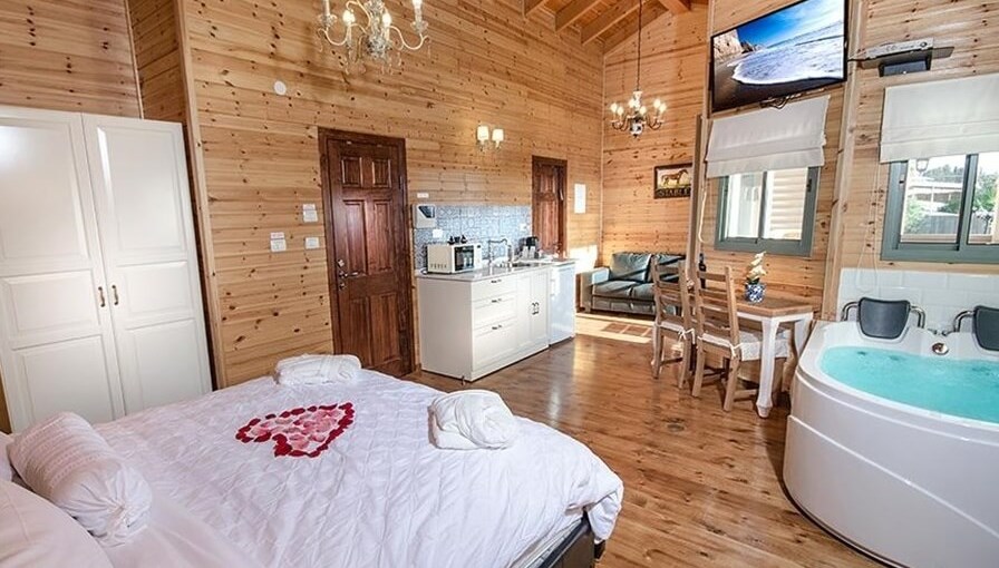 קלודין בקתות יוקרה קלודין - בקתות משפחתיות (9).jpg