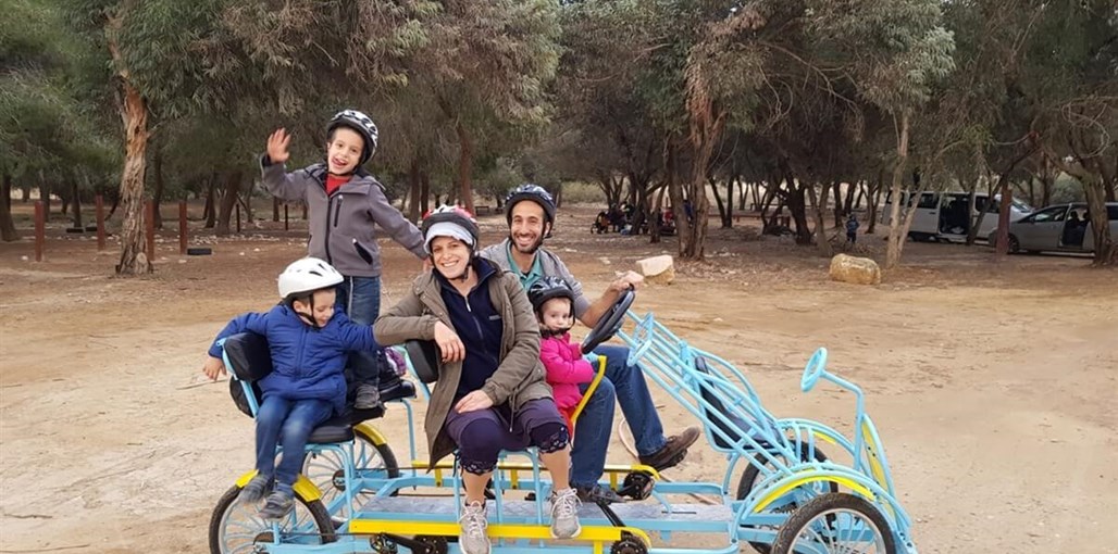 רגעים במדבר רכיבת אופניים.jpg