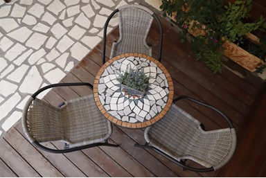 מירווה נופש בחרמון - הבריכה והמתחם