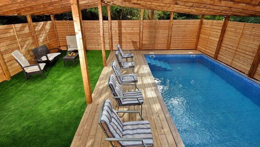 בקתות טוסקנה ברמות חצר ובריכה (2).jpg