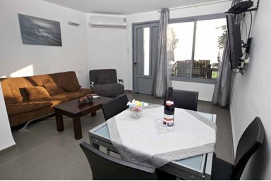 נעם על הכנרת