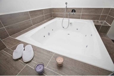 נעם על הכנרת