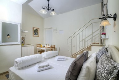 נופש בעתיקה - מתוקה בעתיקה