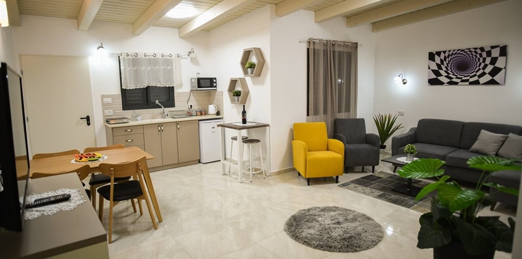 נופש קסום היחידה המשפחתית (1).jpg