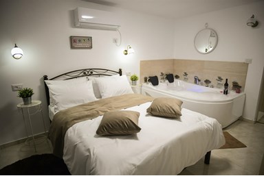 נופש קסום - הסוויטה הזוגית