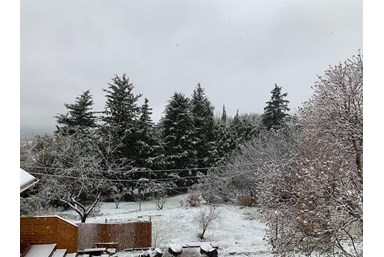 צימרים קלימנטו - החצר והנוף