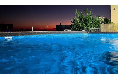 על צוקי הגלבוע