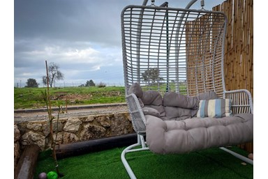 על צוקי הגלבוע