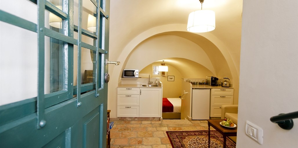 הבית הטמפלרי - The Templer Inn Imberger1.jpg