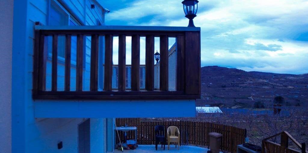 בית קייט במטע בית שייט במטע - החצר (5).jpg