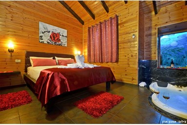 ורד הגולן - הבקתות