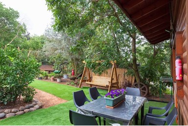 בצל הפקאן קשת - חרמון