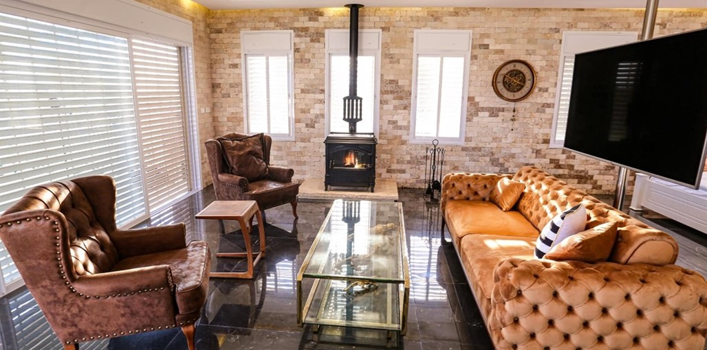 הסוויטה המלכותית סוויטה מלכותית - פנים הסוויטה (2).jpg