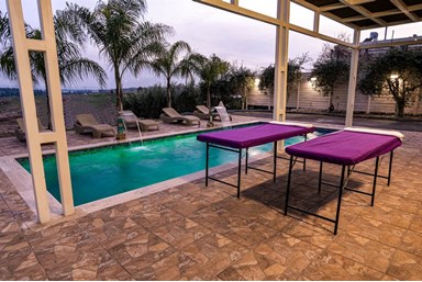 הסוויטה המלכותית - מתחם החוץ