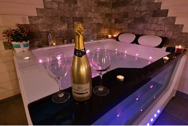 נחלים בקתות בטבע - בניאס