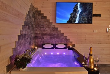 נחלים בקתות בטבע - בניאס