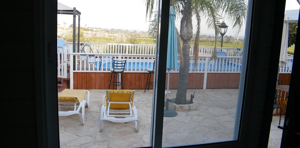 בקתות האגם צימר זוגי גוניור (5).JPG