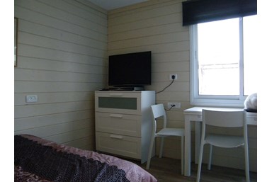 בקתות האגם - בקתת ג'וניור