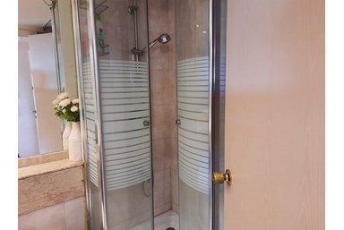 שיר מול הים - יחידת האירוח