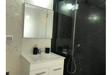 THE BLUE HOUSE - הדירות