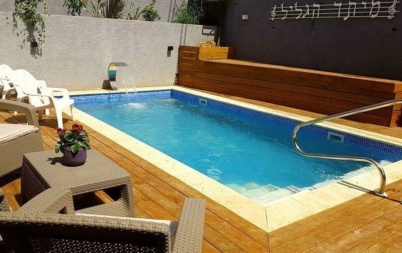 מיתר הגליל מיתר הגליל - החצר והבריכה (4).jpg