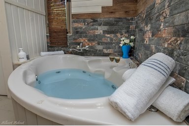 בקתות עץ סיגלית - בקתות העץ