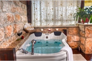 פנינת הברון מטולה - סוויטה 1