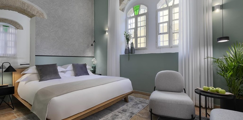 מלון בוטיק דמסון חדר קלסי (6).jpg