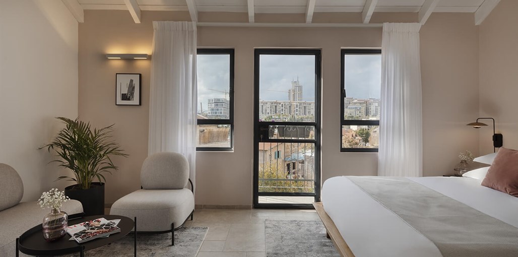 מלון בוטיק דמסון חדר קינג (5).jpg