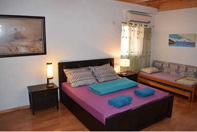 חדרי אירוח בלו ברי